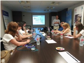 El Foro Interalimentario forma a alumnos del Curso de Experto Universitario en Comunicacin Agroalimentaria sobre estructura de la cadena y distribucin