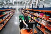 Trabajador del almacn online Colmena de Valencia